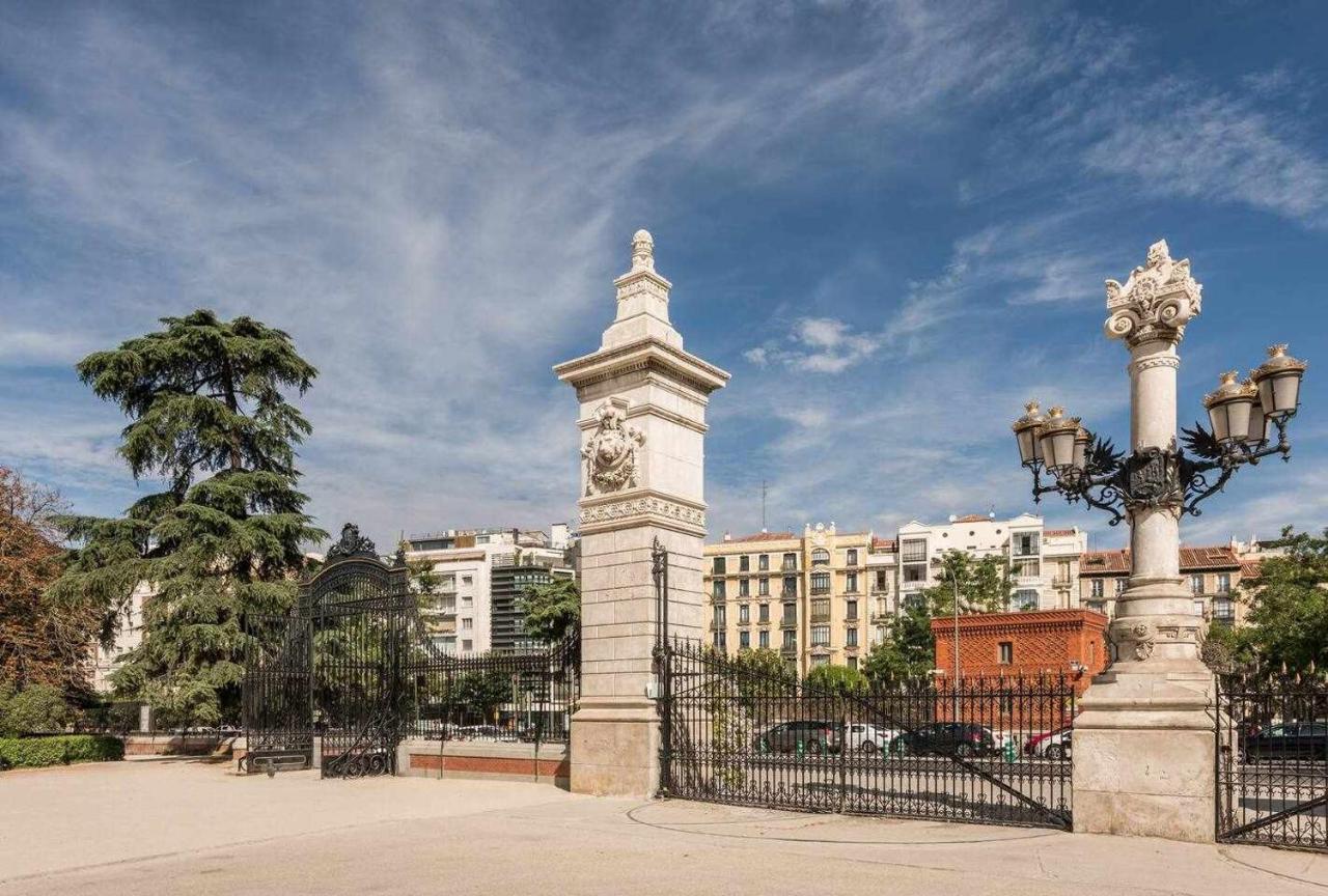 Apartmento De Lujo Retiro Barrio De Salamanca مدريد المظهر الخارجي الصورة